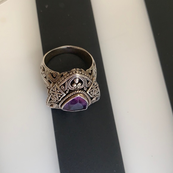 Silver ring with amethyst stone-size 9 - Picture 1 of 7